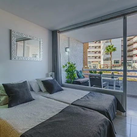 Sunny Studio Las Americas 100m To A Beach Wifi Pool Apartment Playa de las Americas (Tenerife)